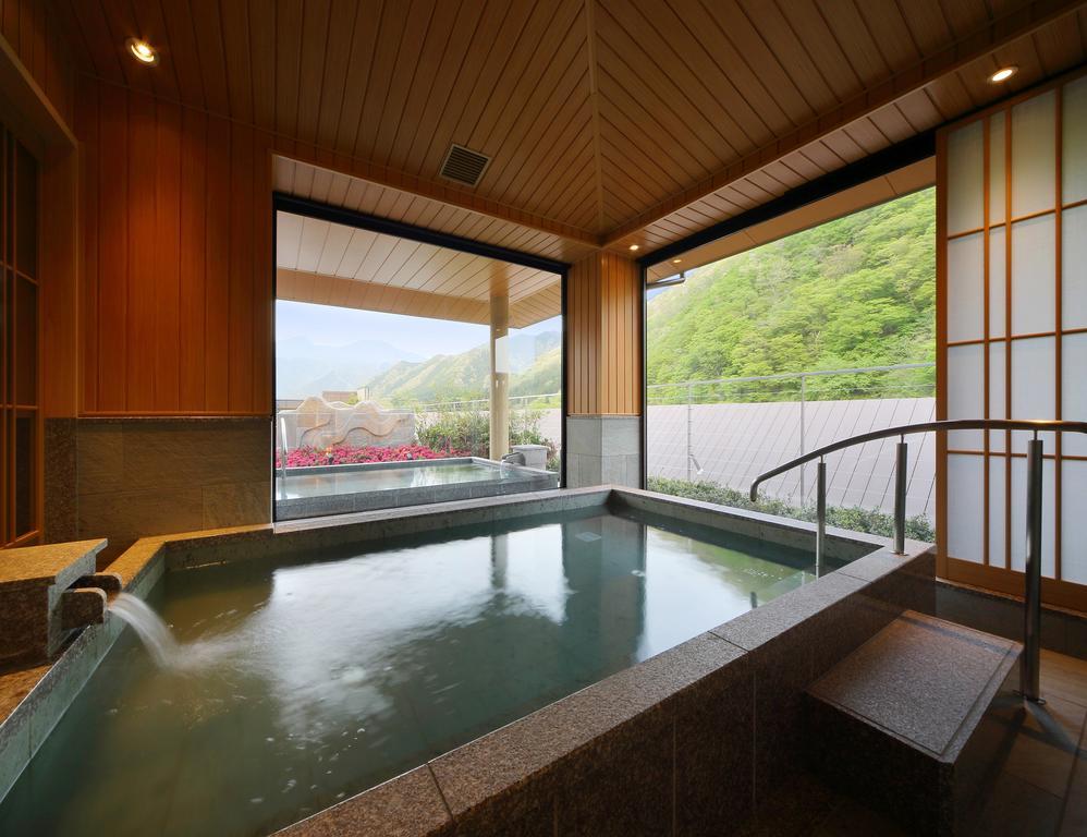 Hotel Asaya Nikko Esterno foto A modern onsen