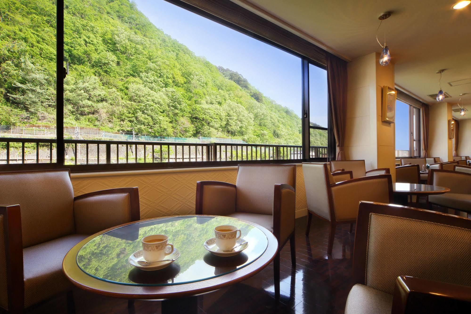 Hotel Asaya Nikko Esterno foto The interior of a typical Japanese coffee shop