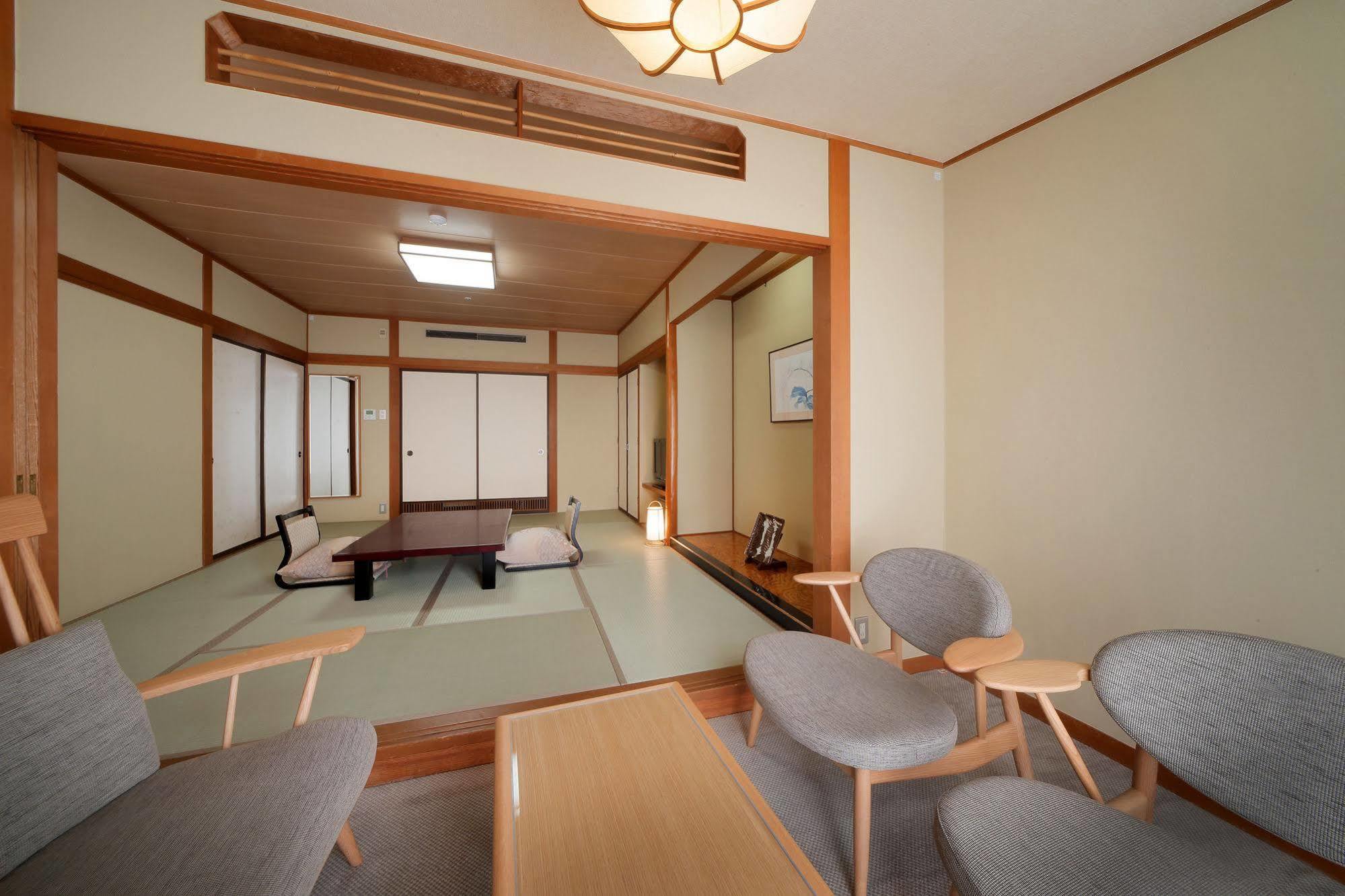Hotel Asaya Nikko Esterno foto A room at the hotel