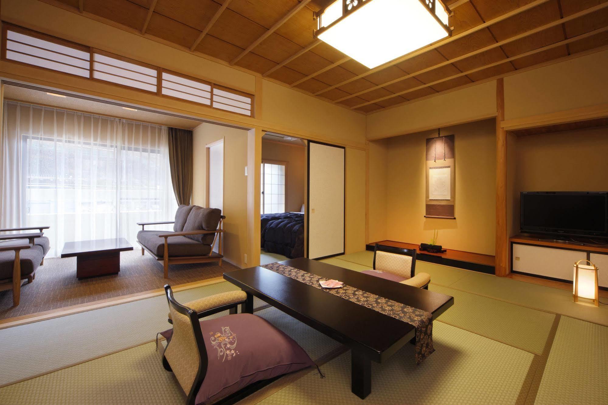 Hotel Asaya Nikko Esterno foto A traditional Japanese room