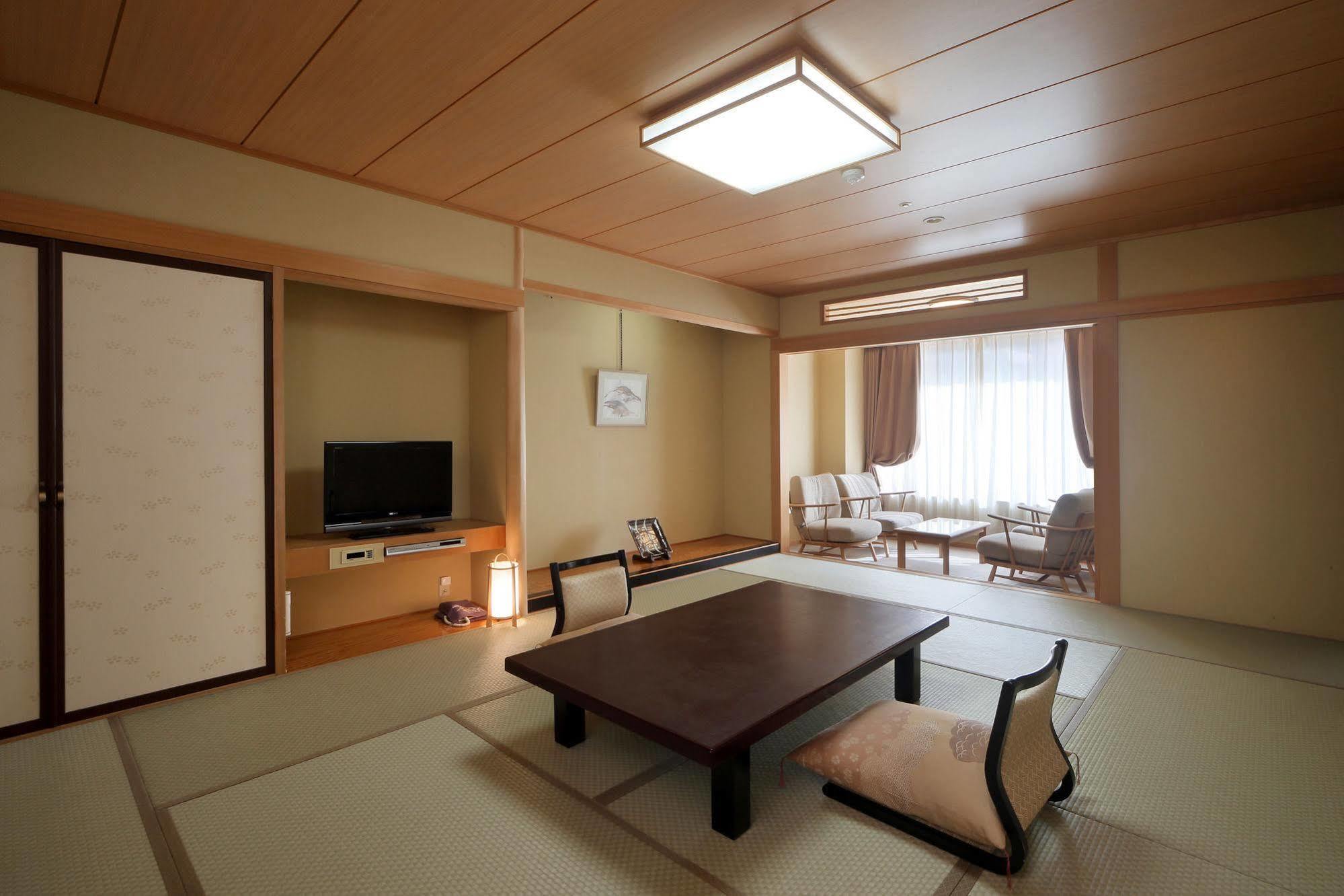 Hotel Asaya Nikko Esterno foto A Japanese-style room at a hotel